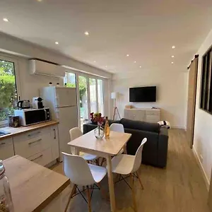  Appartement Le Coeur Du Cap D'antibes - Terrasse - Parking - Wifi