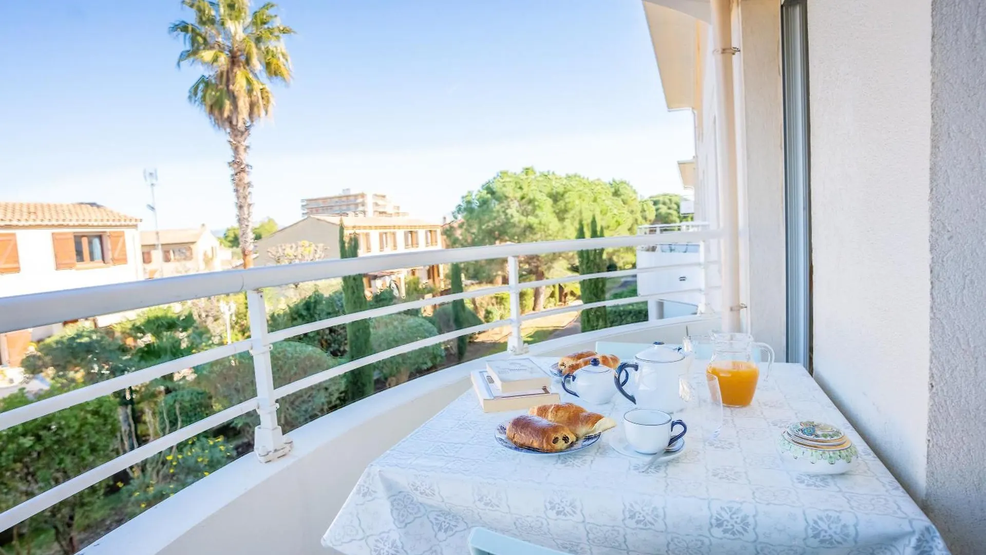 Proche Thalazur Et Plages, Parking Prive, Piscine Antibes